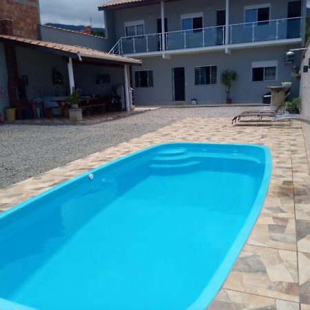 Casa Nova Com Piscina Proxima A Praia E Menos De 3Km Do Centro De ウバトゥバ エクステリア 写真