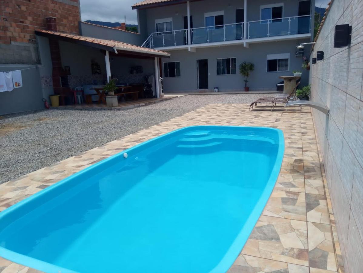 Casa Nova Com Piscina Proxima A Praia E Menos De 3Km Do Centro De ウバトゥバ エクステリア 写真